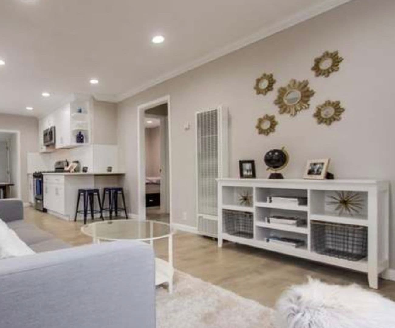 Long Beach Apartment: 1555 Ohio Ave.