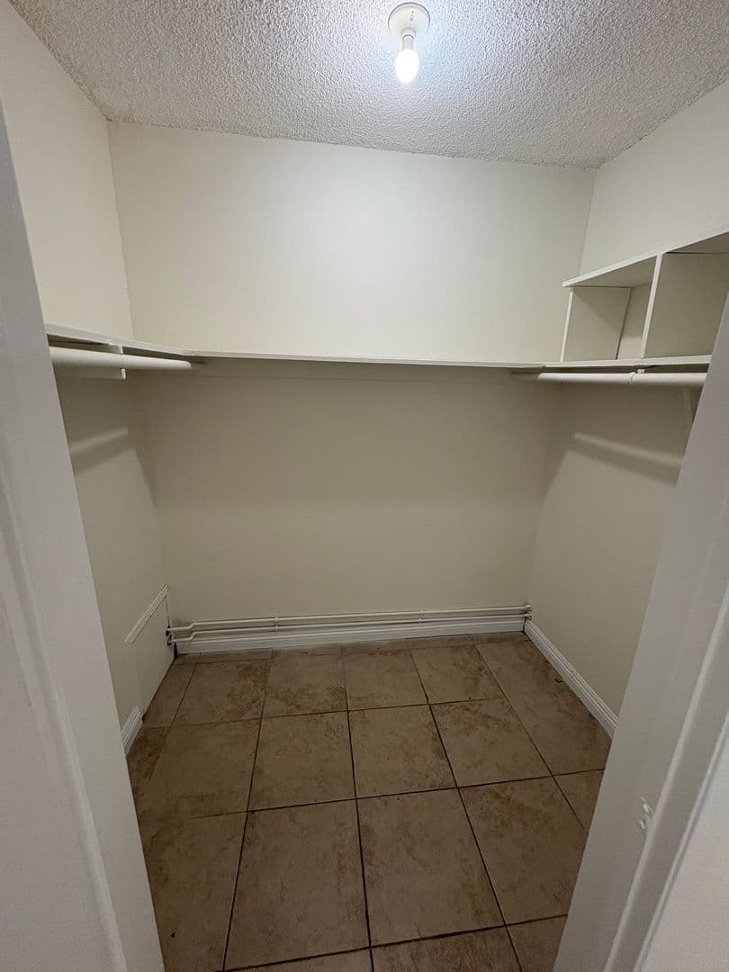 Anaheim Apartment: 1813 W. Sumac Lane