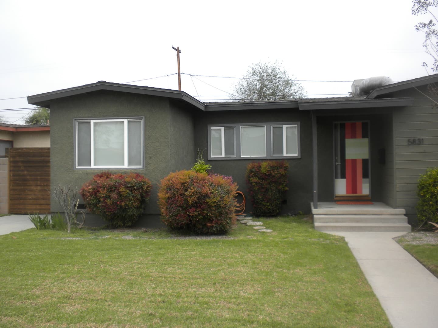 Long Beach House: 5831 E. Lanai Street