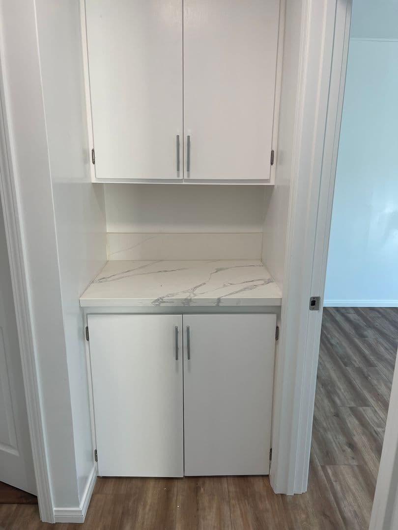 Long Beach Apartment: 5700 Locust