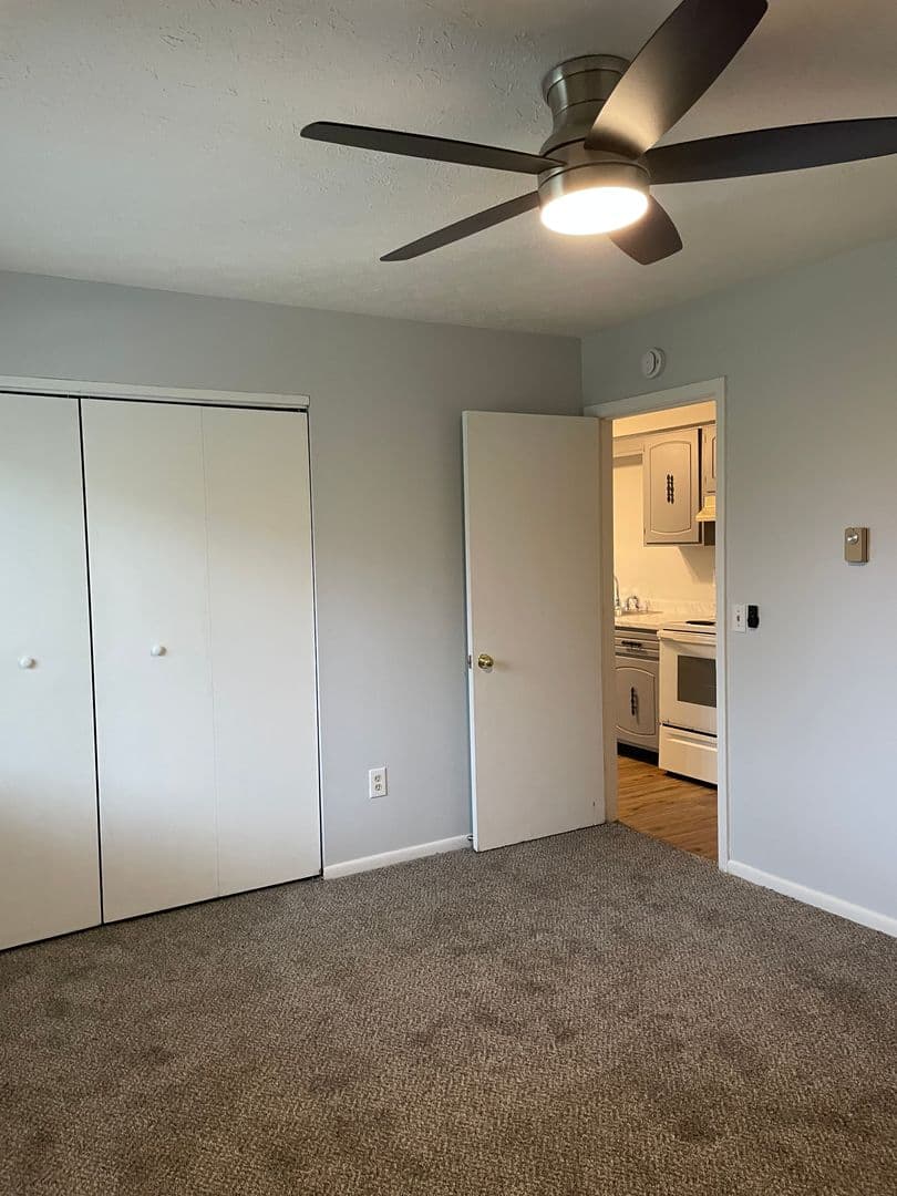 CANTON Apartment: 1800-1818 WHIPPLE AVE NW