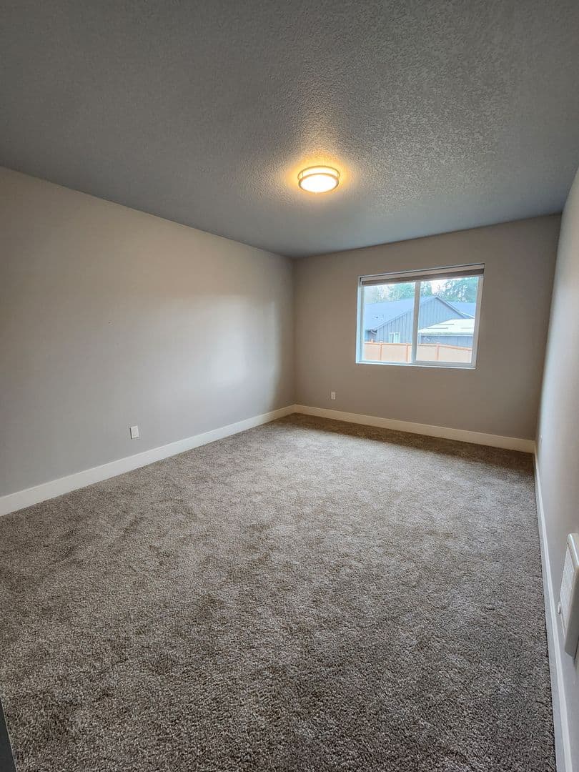 Winlock Multiplex: 205-207 Oak St