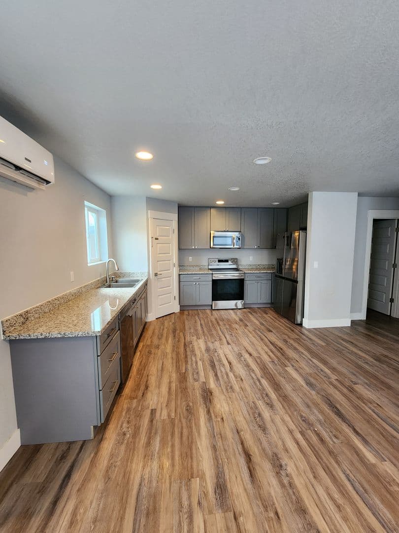 Winlock Multiplex: 205-207 Oak St