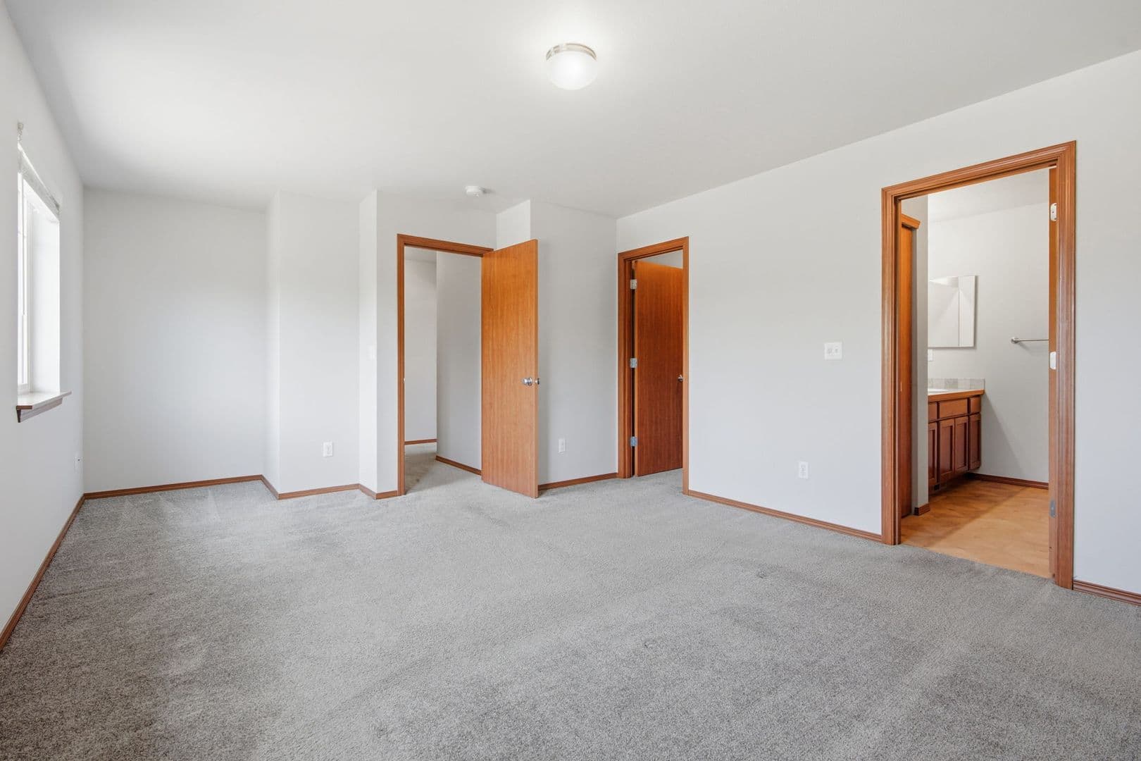 Napavine House: 512 Stadium Ct