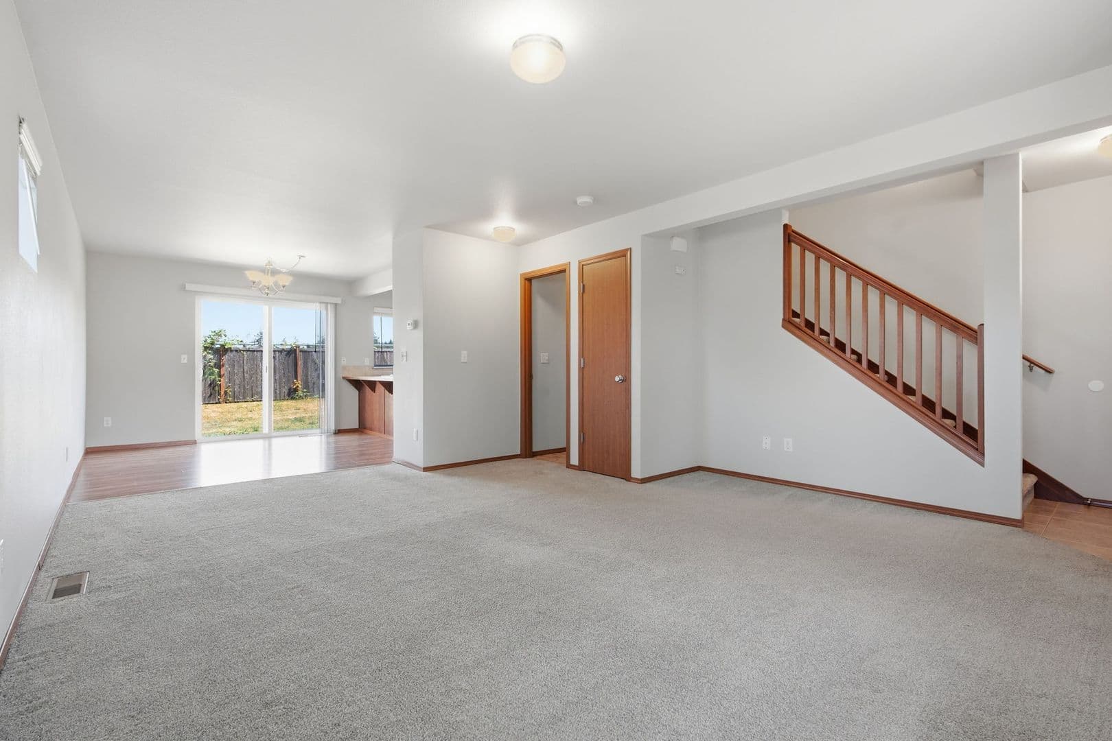 Napavine House: 512 Stadium Ct