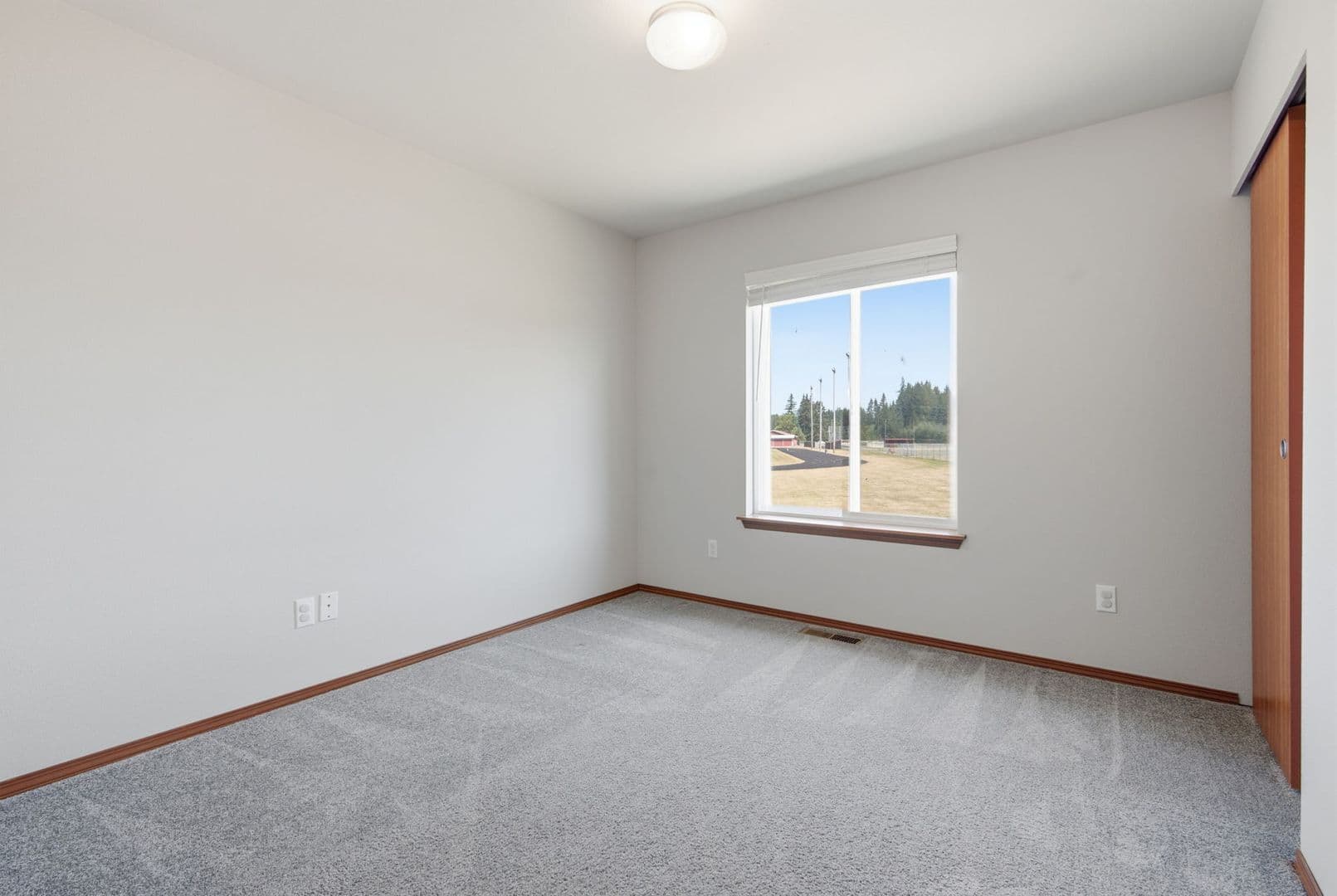 Napavine House: 512 Stadium Ct