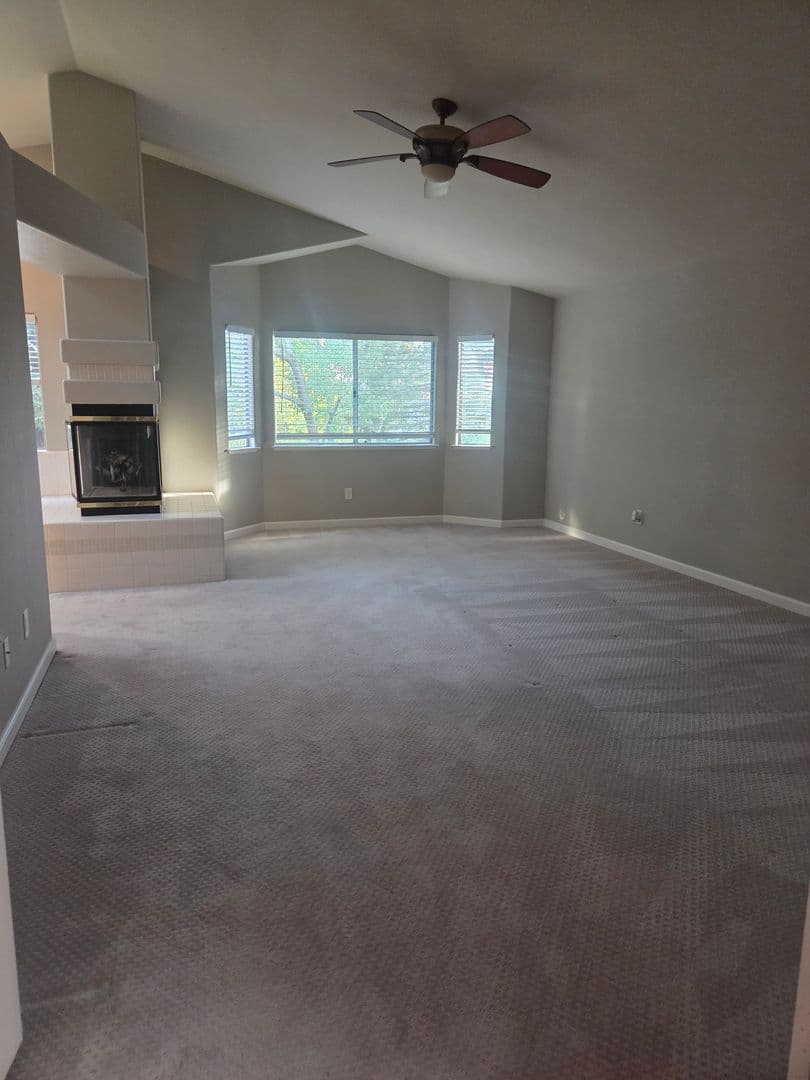 Folsom House: 365 N. Lexington Drive