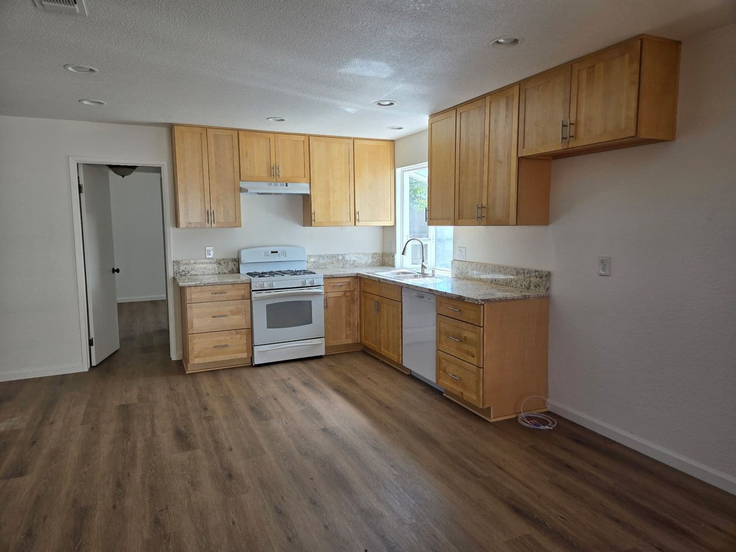 Sacramento House: 9412 Achates Circle