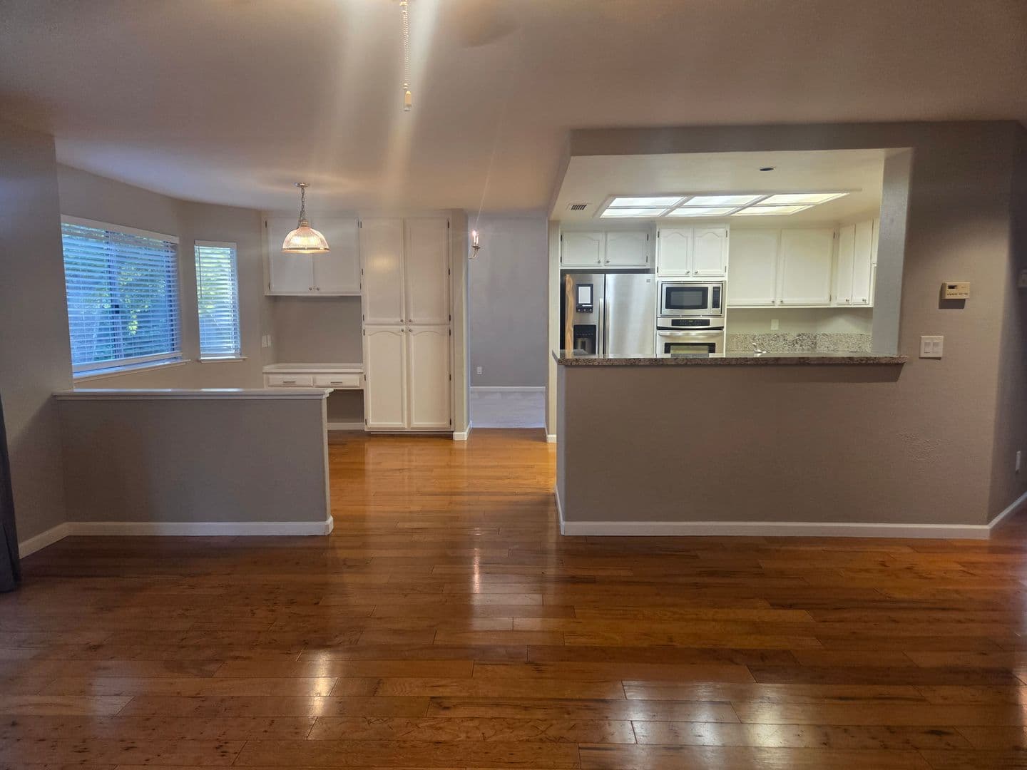 Folsom House: 365 N. Lexington Drive