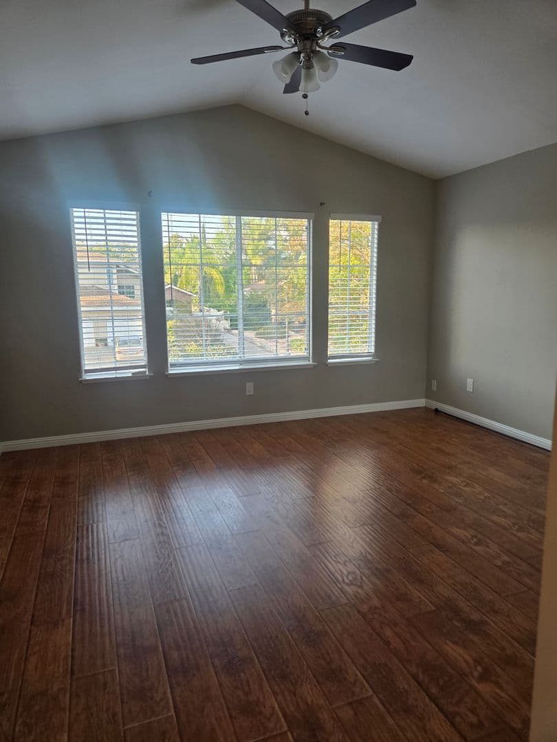Folsom House: 365 N. Lexington Drive