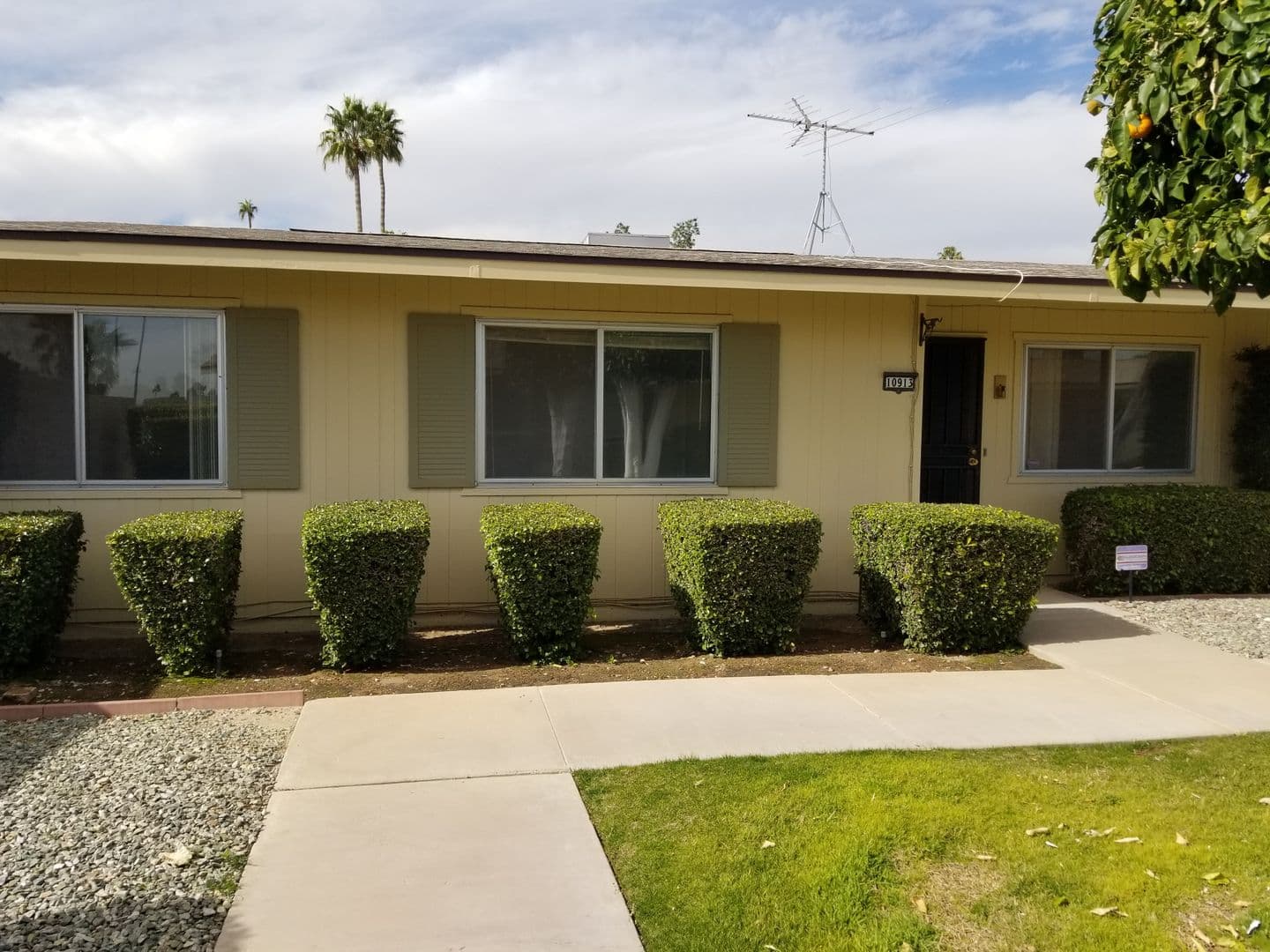 Sun City House: 10913 W. Santa Fe Drive