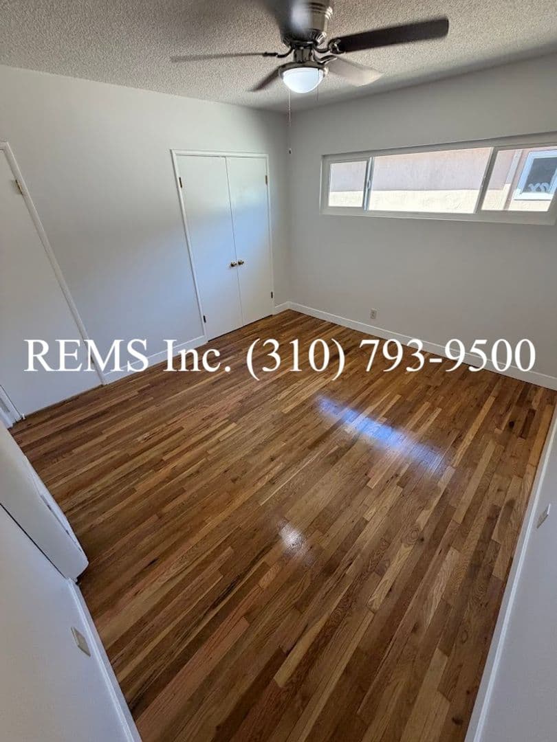 Hawthorne Apartment: 4041 W 139th Street