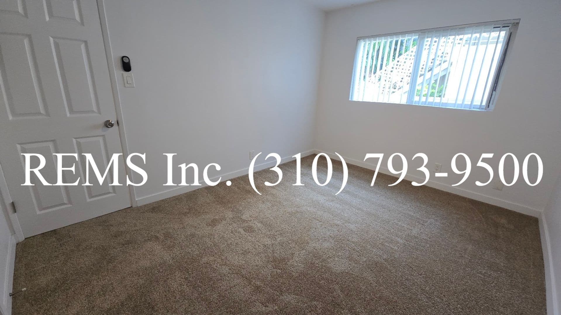 Hawthorne Apartment: 4954 W 119th Street