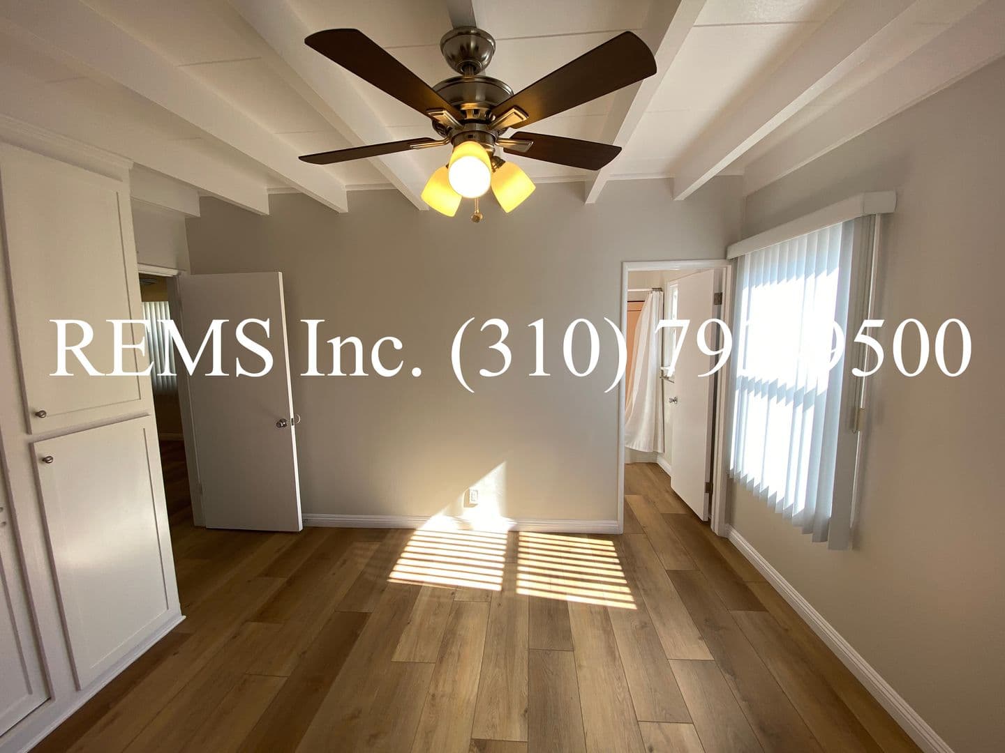 Hermosa Beach Apartment: 85 16th Street