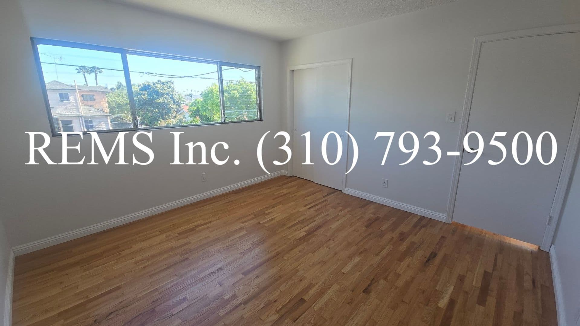 Los Angeles Apartment: 643 E 47th St
