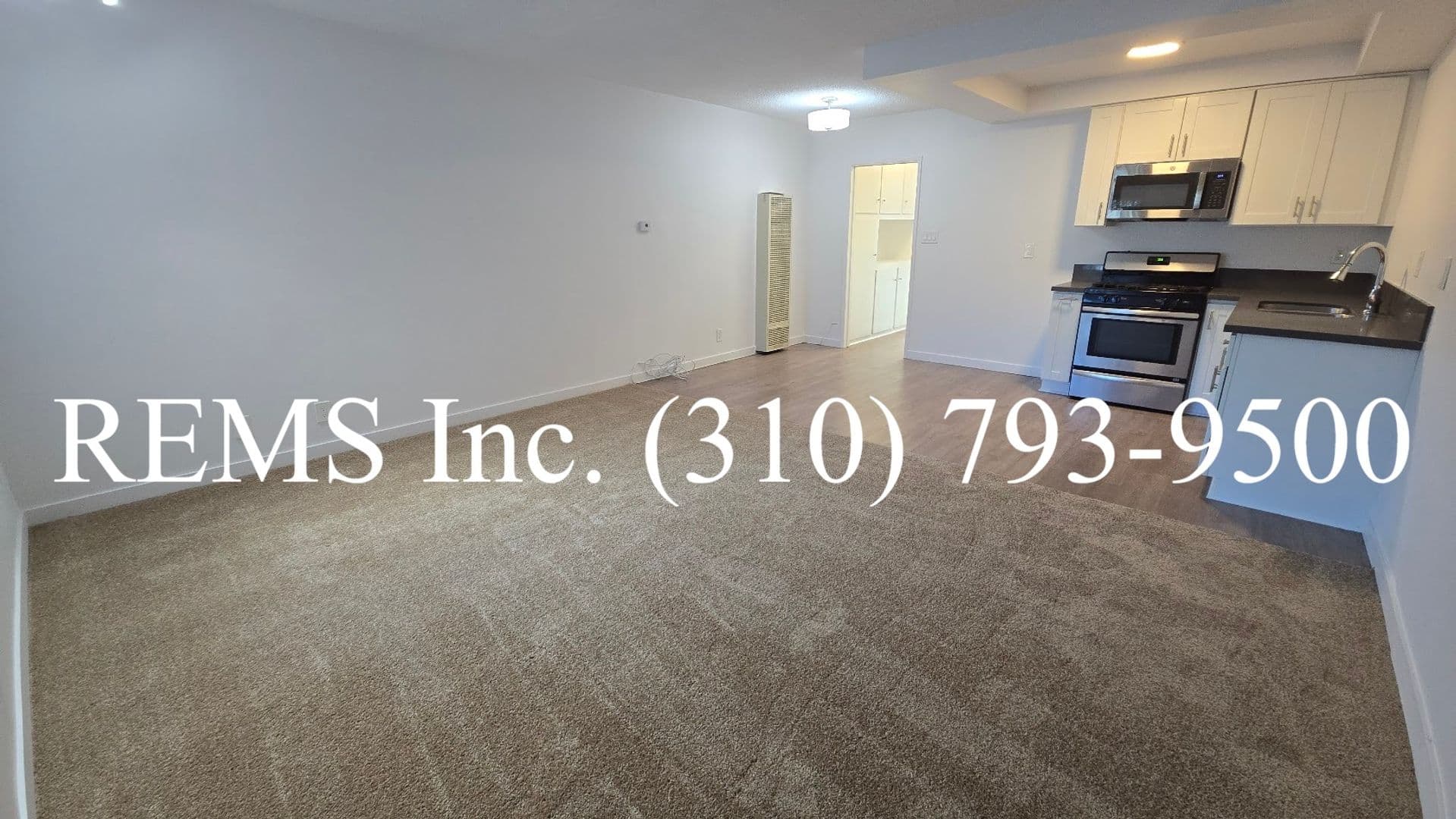 Hawthorne Apartment: 4954 W 119th Street