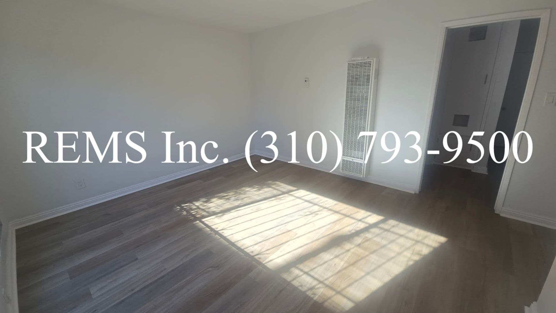 Los Angeles Apartment: 643 E 47th St