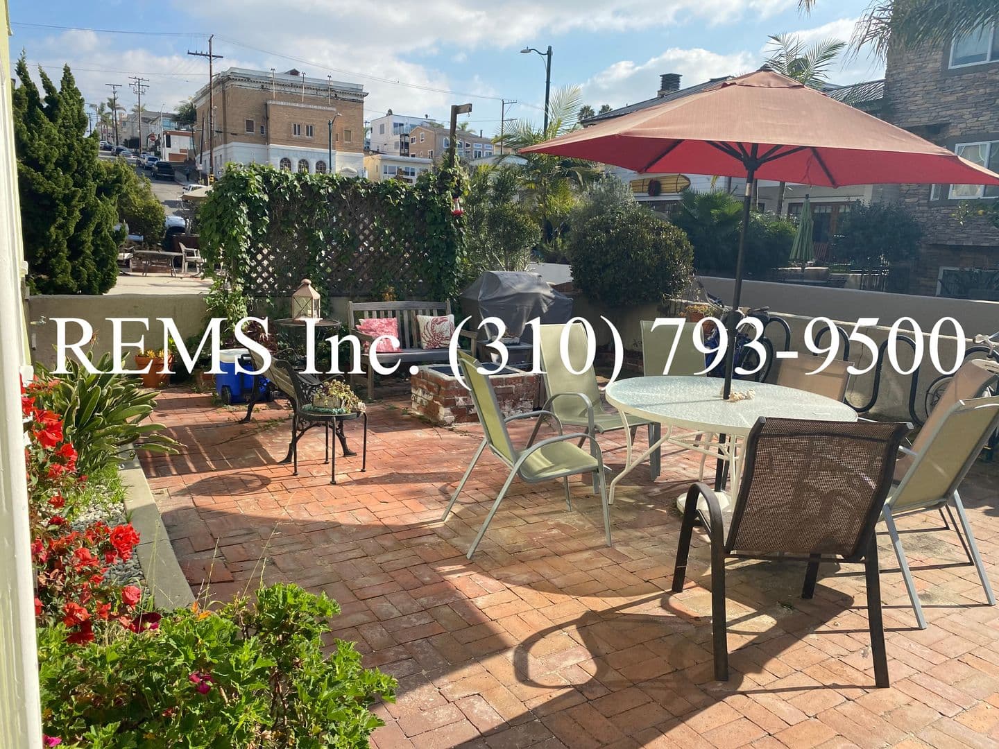 Hermosa Beach Apartment: 85 16th Street