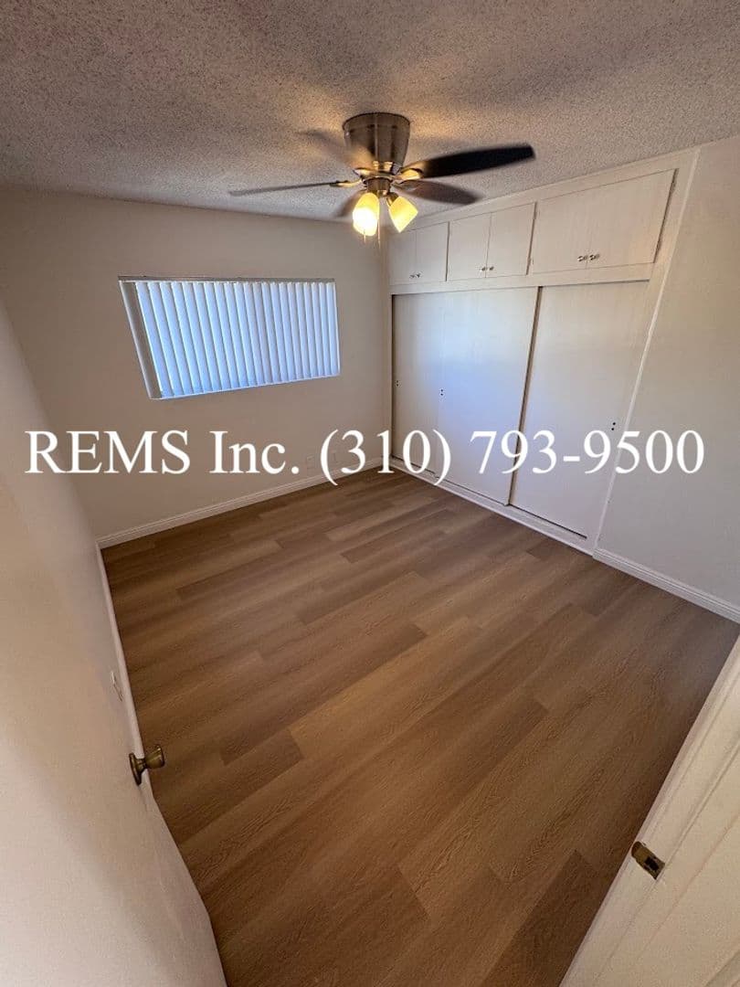 Long Beach Apartment: 2729 E. Spaulding Street