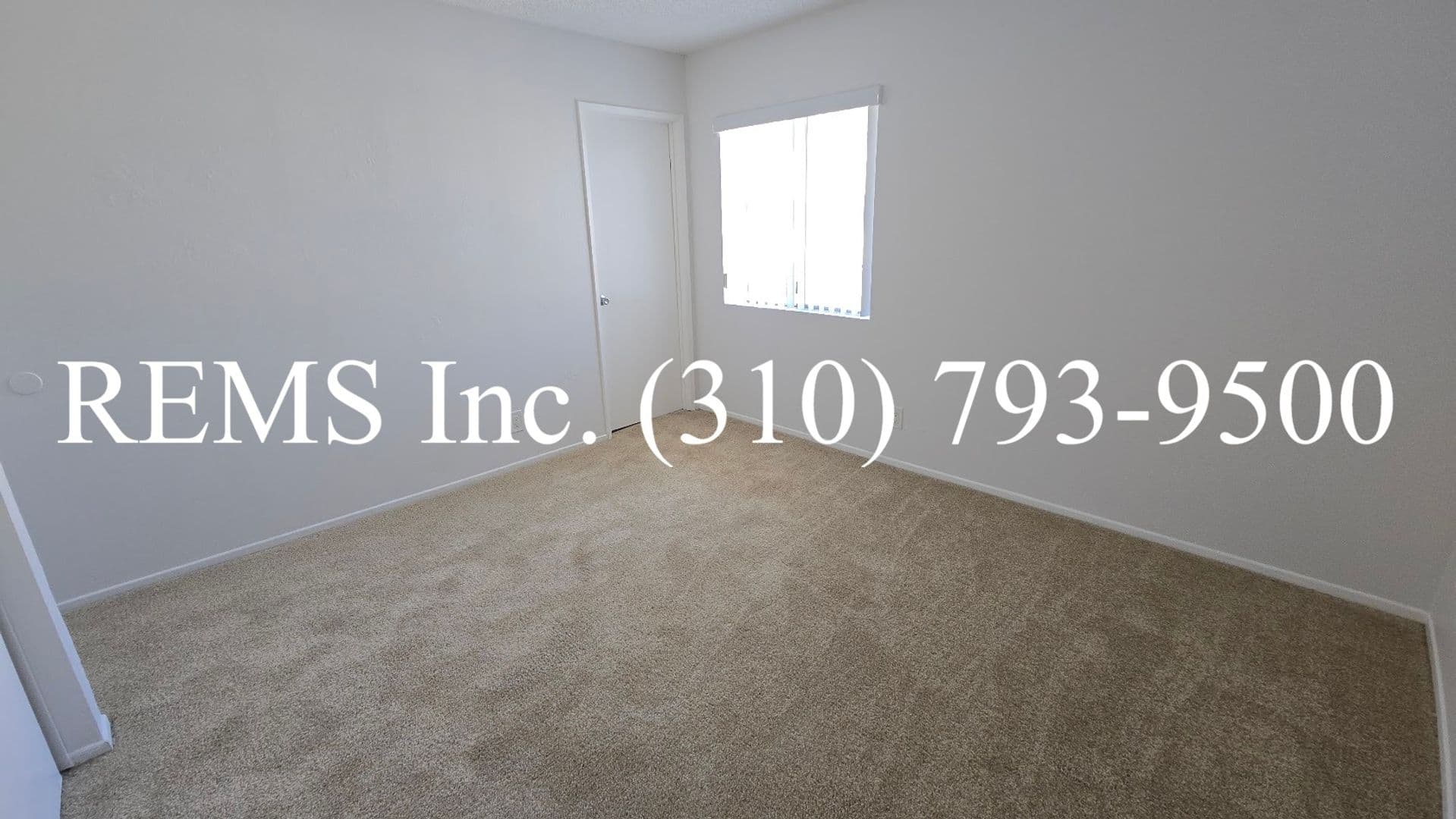 INGLEWOOD Apartment: 223 E. HYDE PARK BLVD