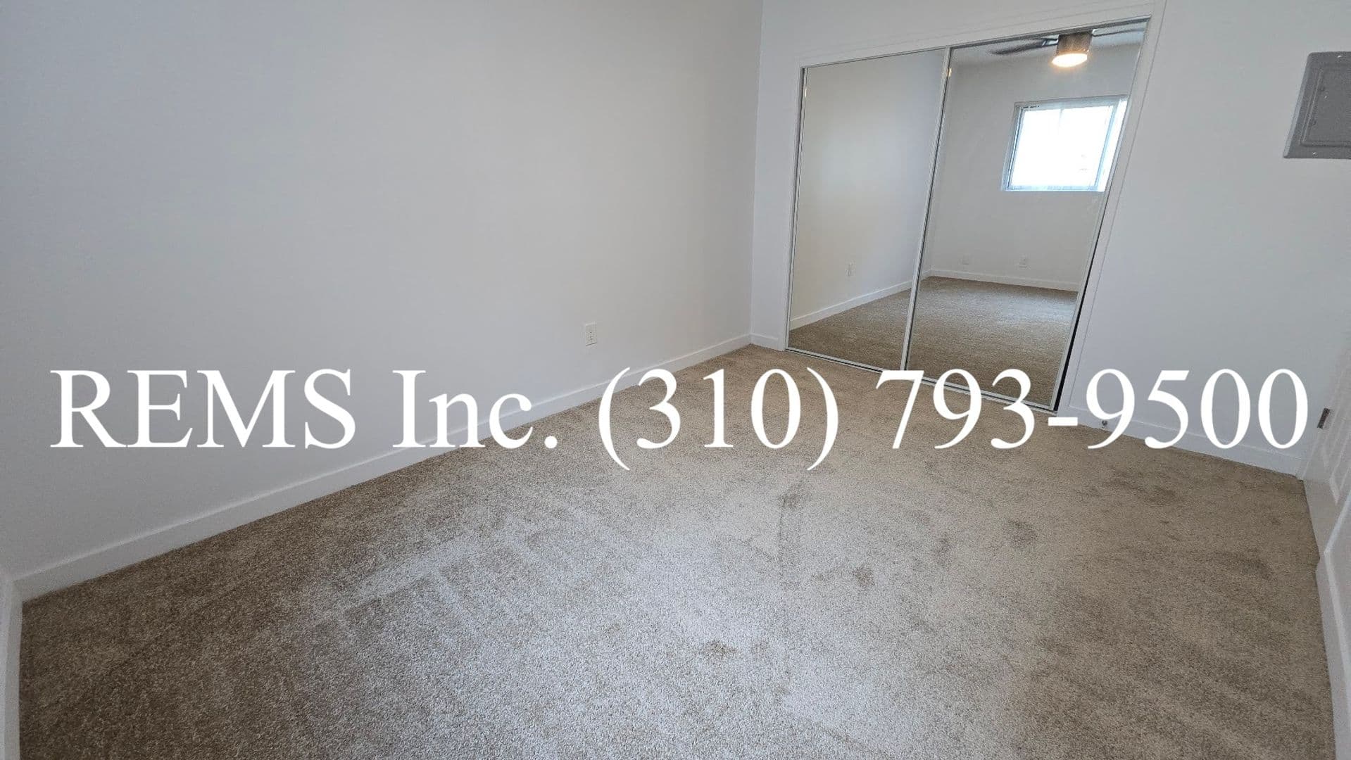 Hawthorne Apartment: 4954 W 119th Street