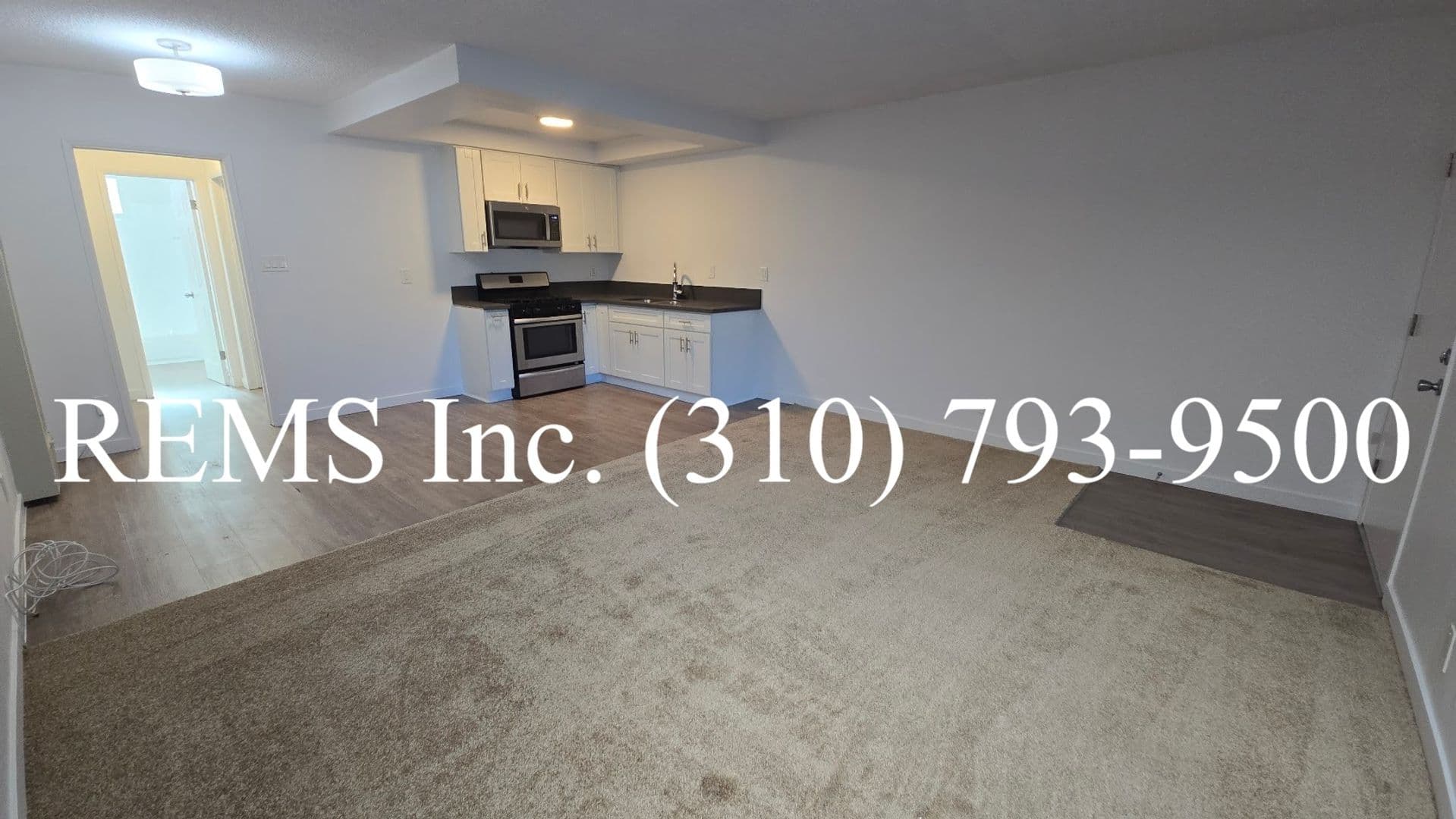 Hawthorne Apartment: 4954 W 119th Street