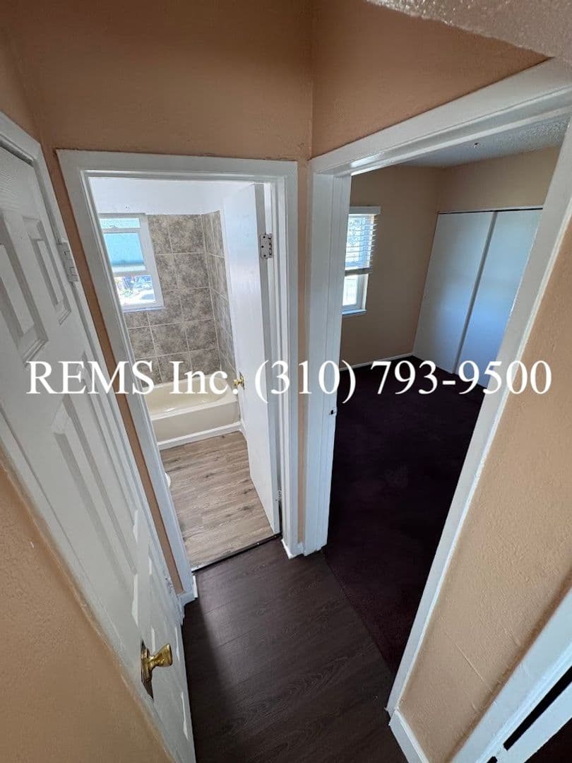 Compton Apartment: 12035 S Willowbrook Ave