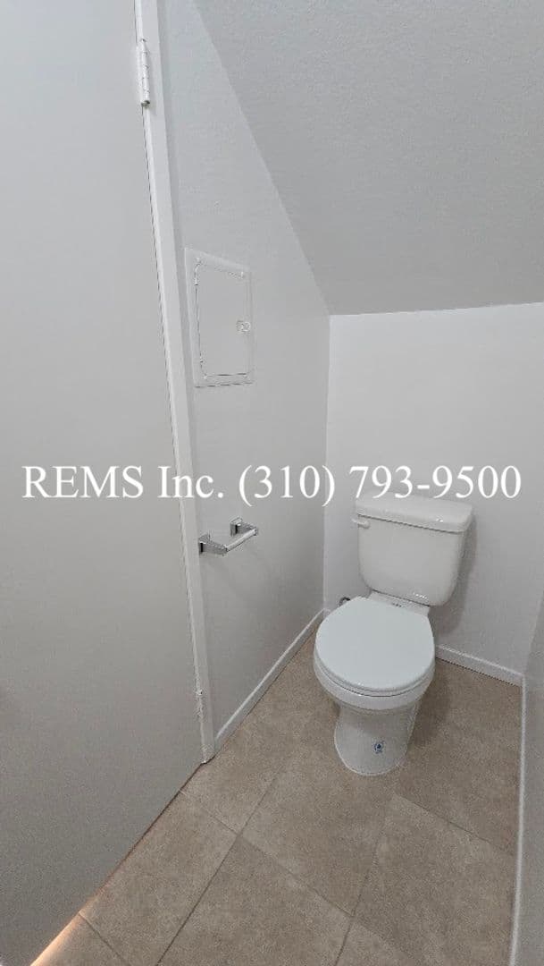Lawndale Apartment: 4310 Manhattan Beach Blvd
