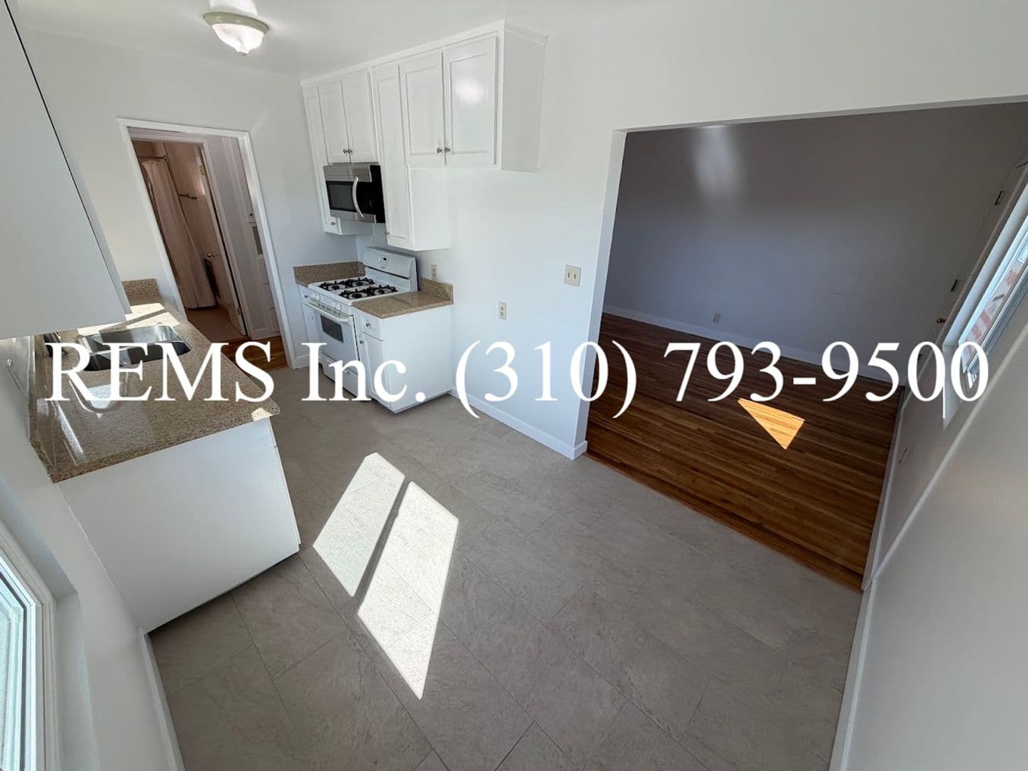 Hawthorne Apartment: 4041 W 139th Street
