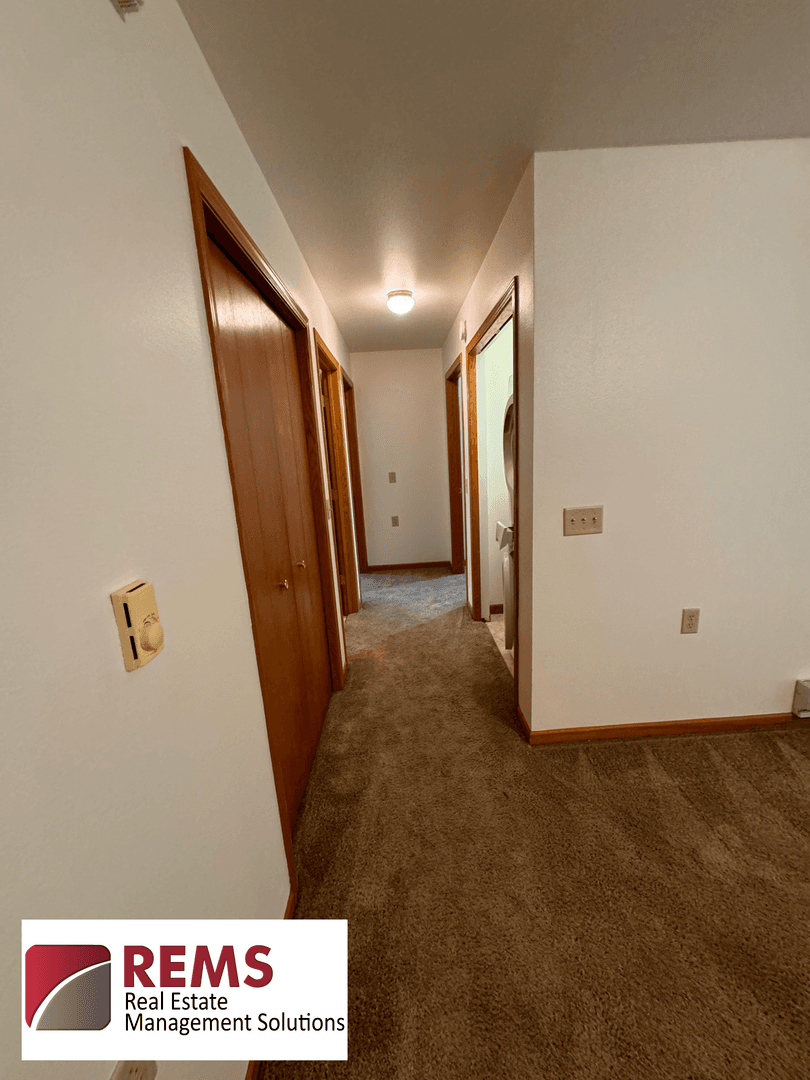 Reedsburg Apartment: 1125 17th Court