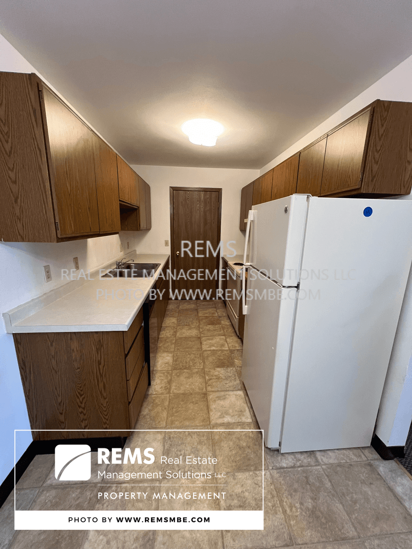 Portage Apartment: 564 East Slifer Street
