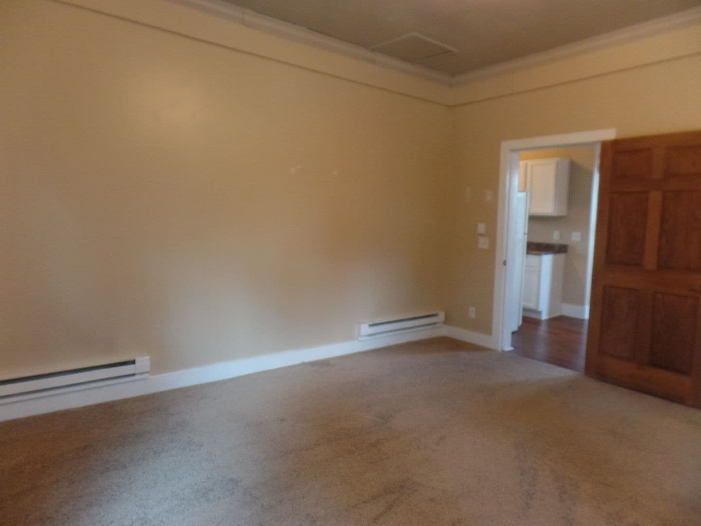 Baraboo Apartment: 602 East St.