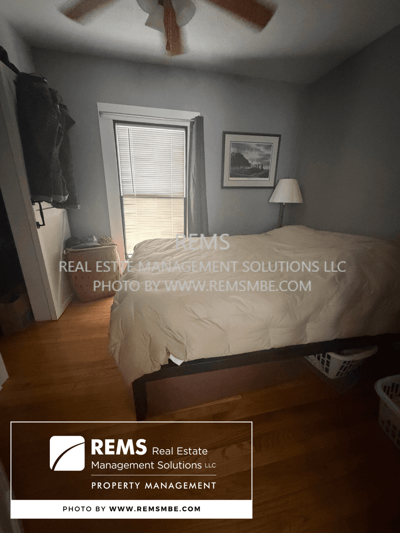 Madison Apartment: 813 Williamson Street