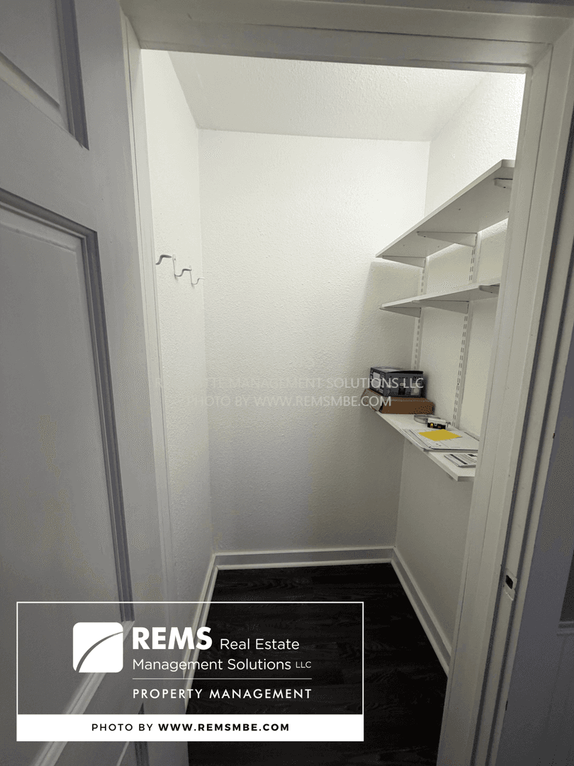 Madison Apartment: 813 Williamson Street