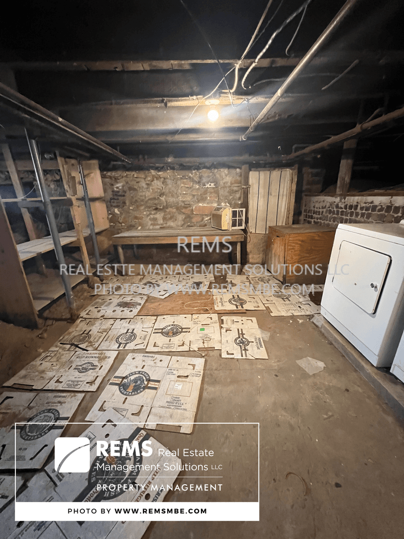 Reedsburg Apartment: 420 N Pine Street