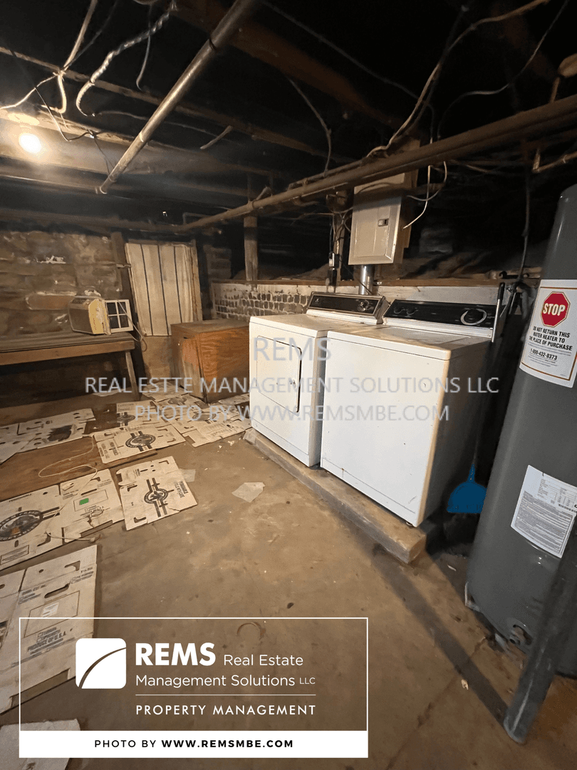 Reedsburg Apartment: 420 N Pine Street