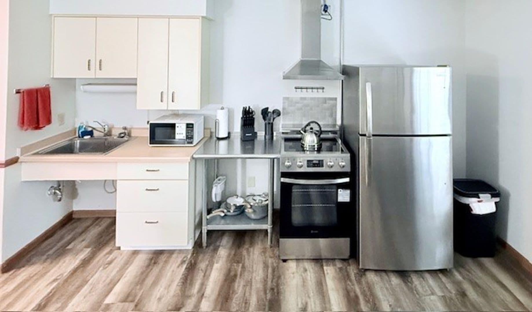Sun Prairie Apartment: 605 Chase Boulevard