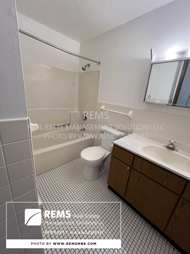 Portage Apartment: 564 East Slifer Street