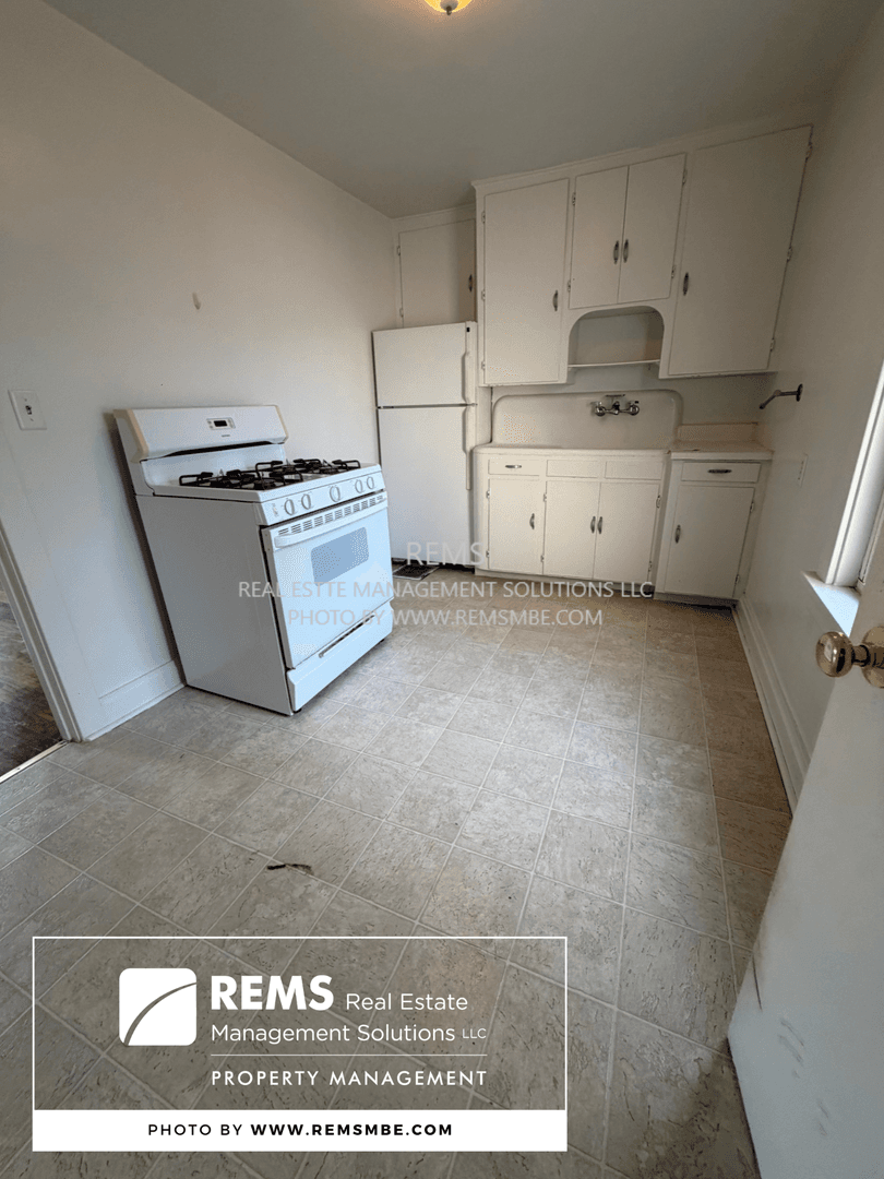 Baraboo Apartment: 220/222 1st Street