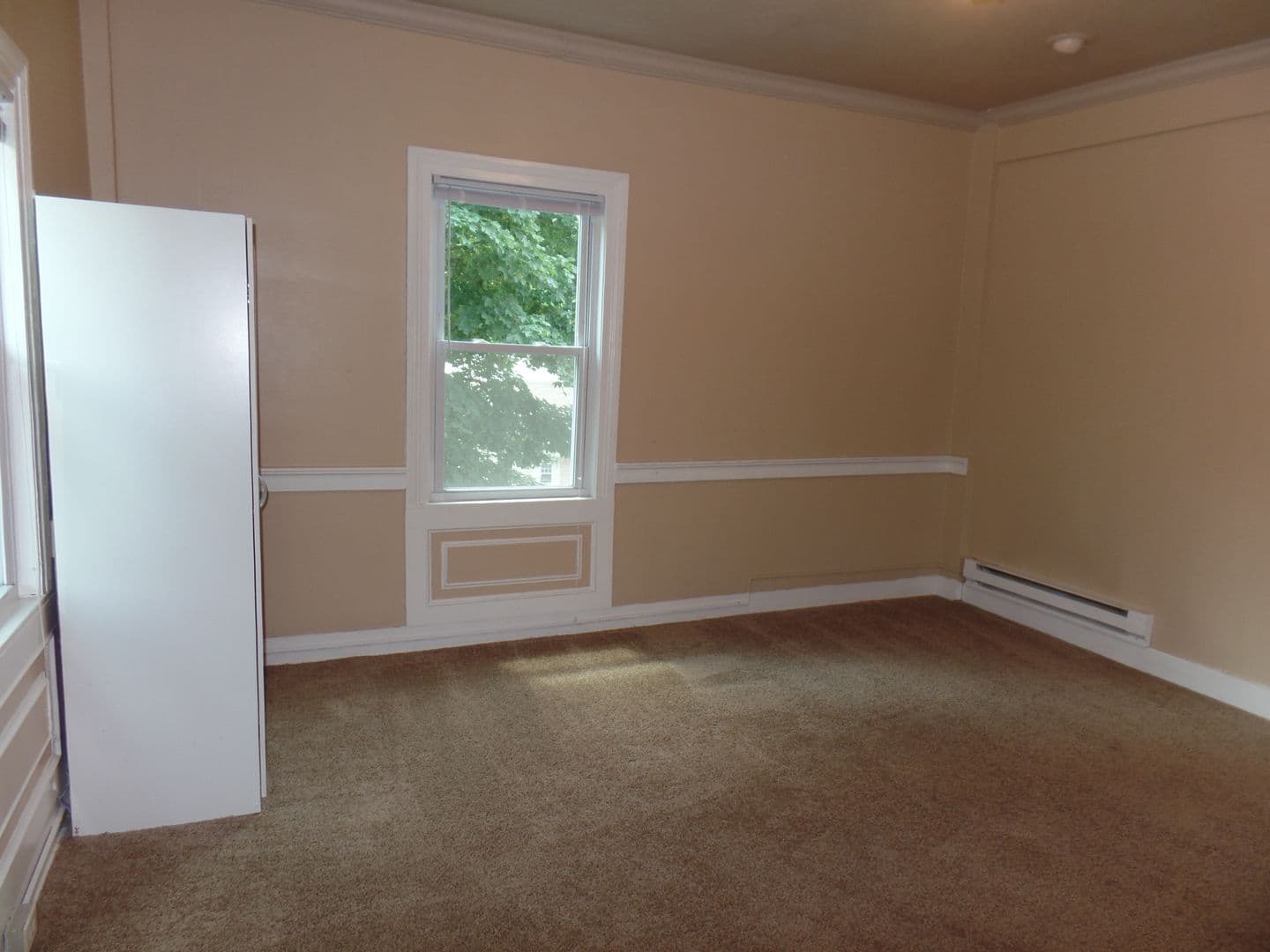 Baraboo Apartment: 602 East St.