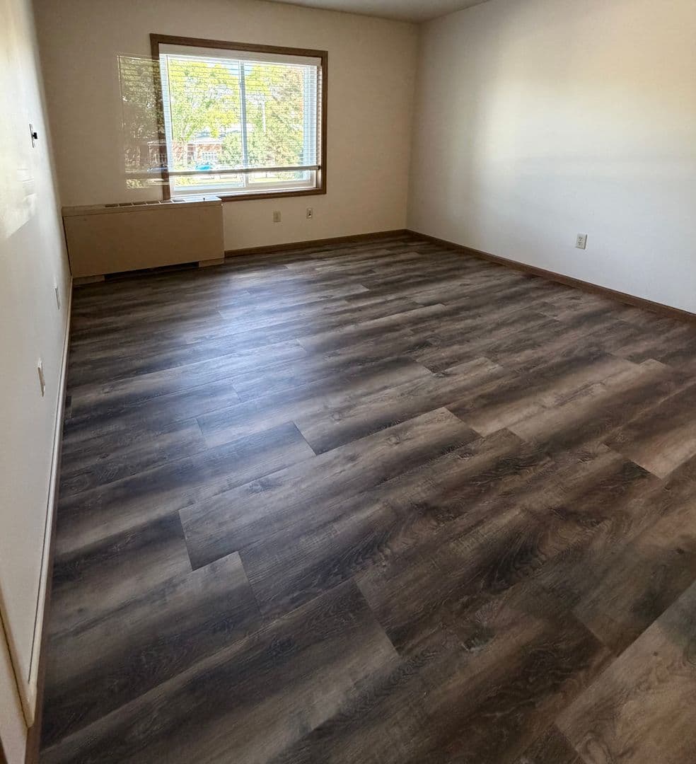 Sun Prairie Apartment: 605 Chase Boulevard