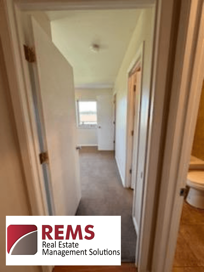 Spring Green Apartment: 513 Jordan Way
