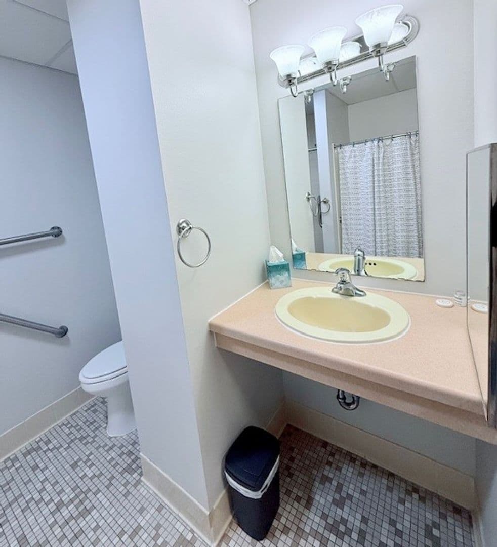 Sun Prairie Apartment: 605 Chase Boulevard