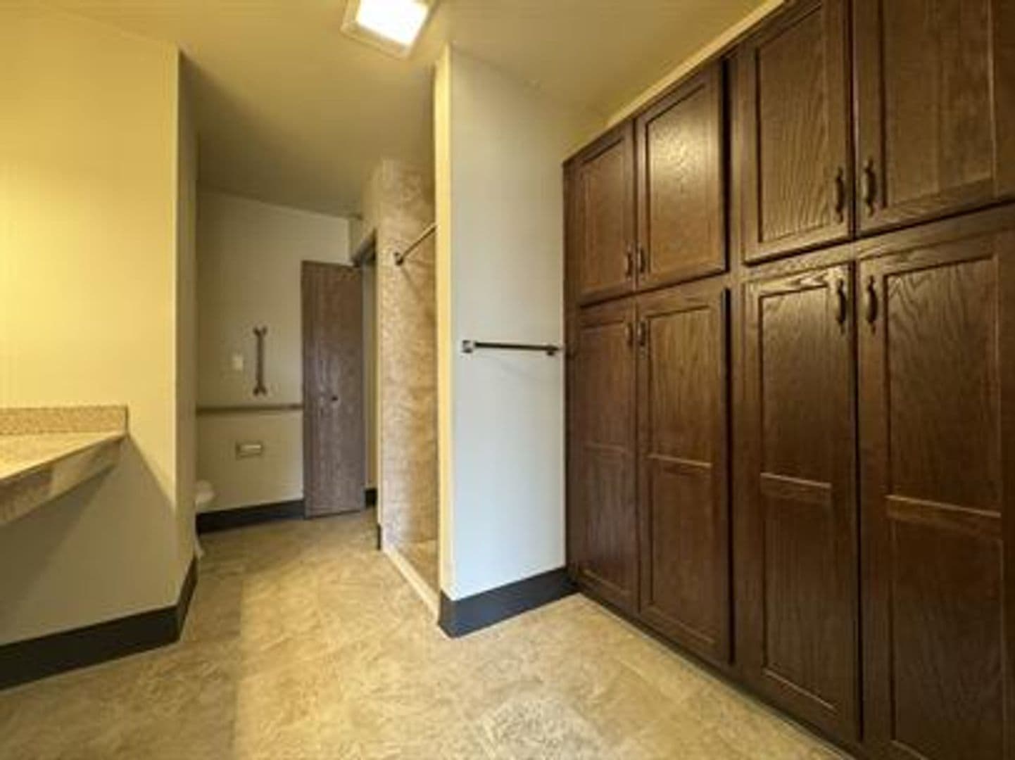 Sun Prairie Apartment: 605 Chase Boulevard