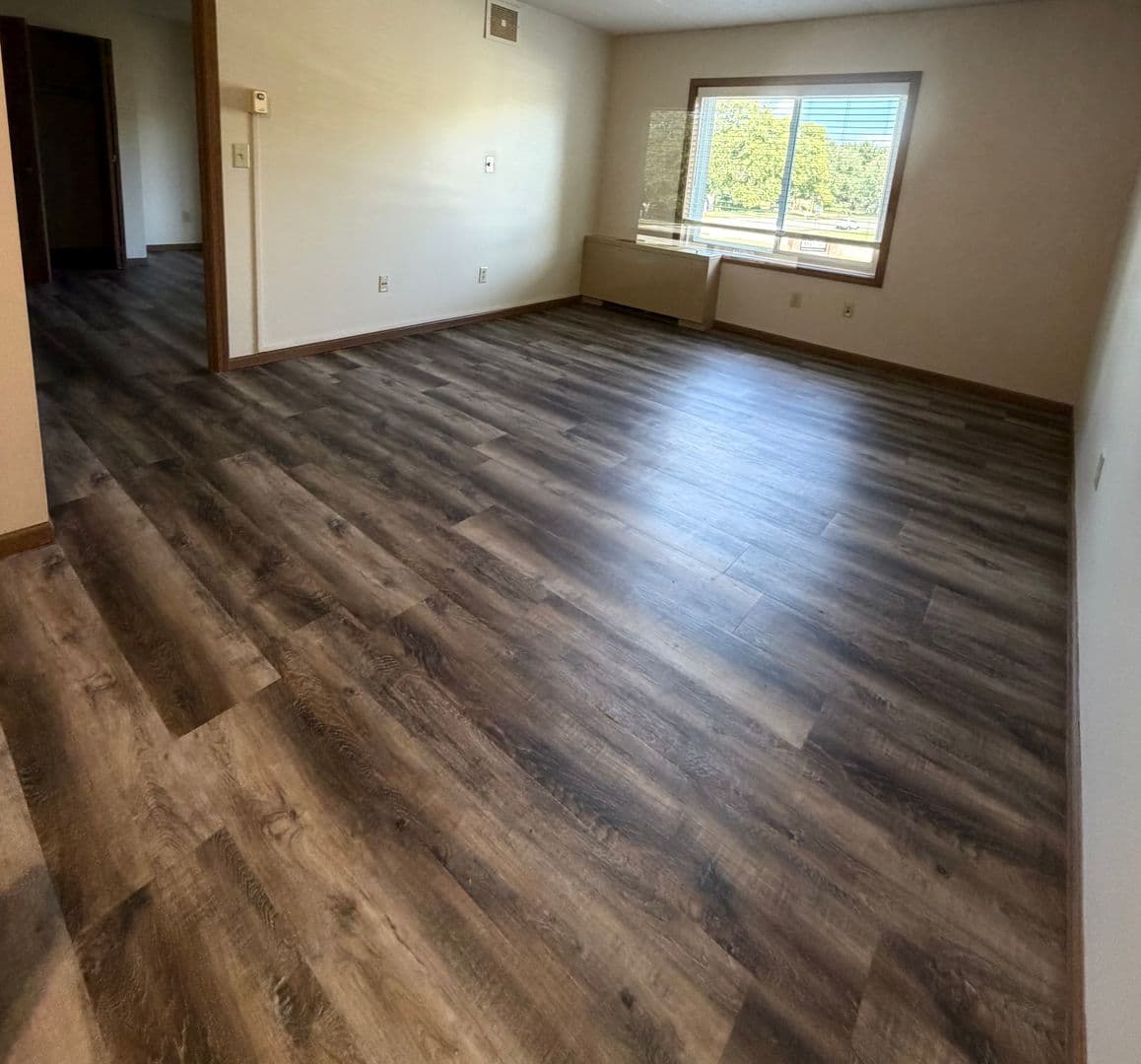 Sun Prairie Apartment: 605 Chase Boulevard