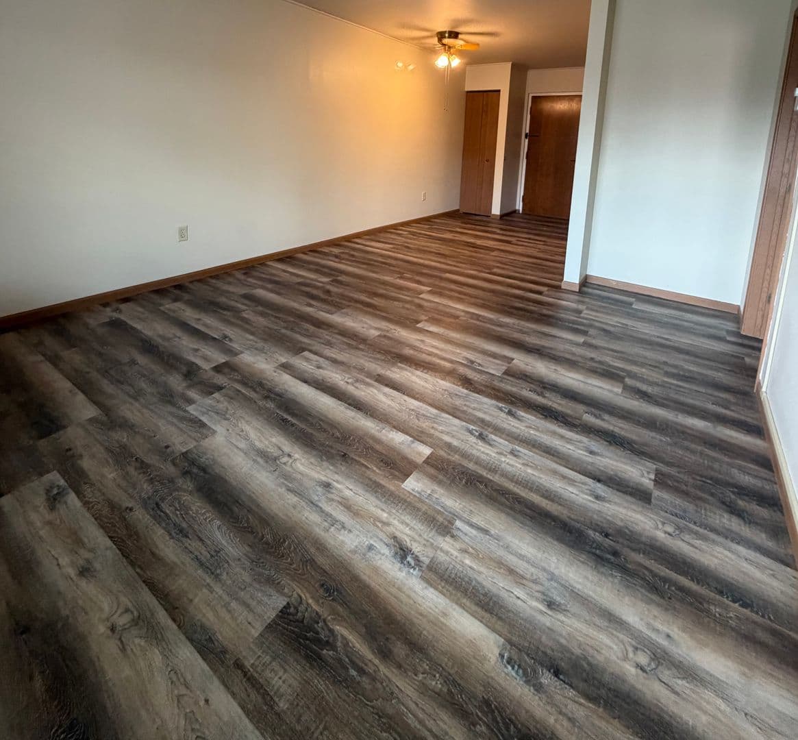 Sun Prairie Apartment: 605 Chase Boulevard