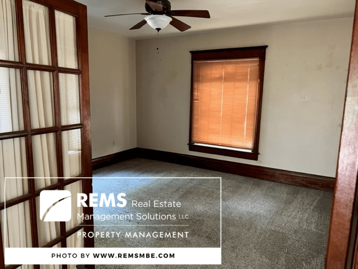 Reedsburg Apartment: 627 North Park Street