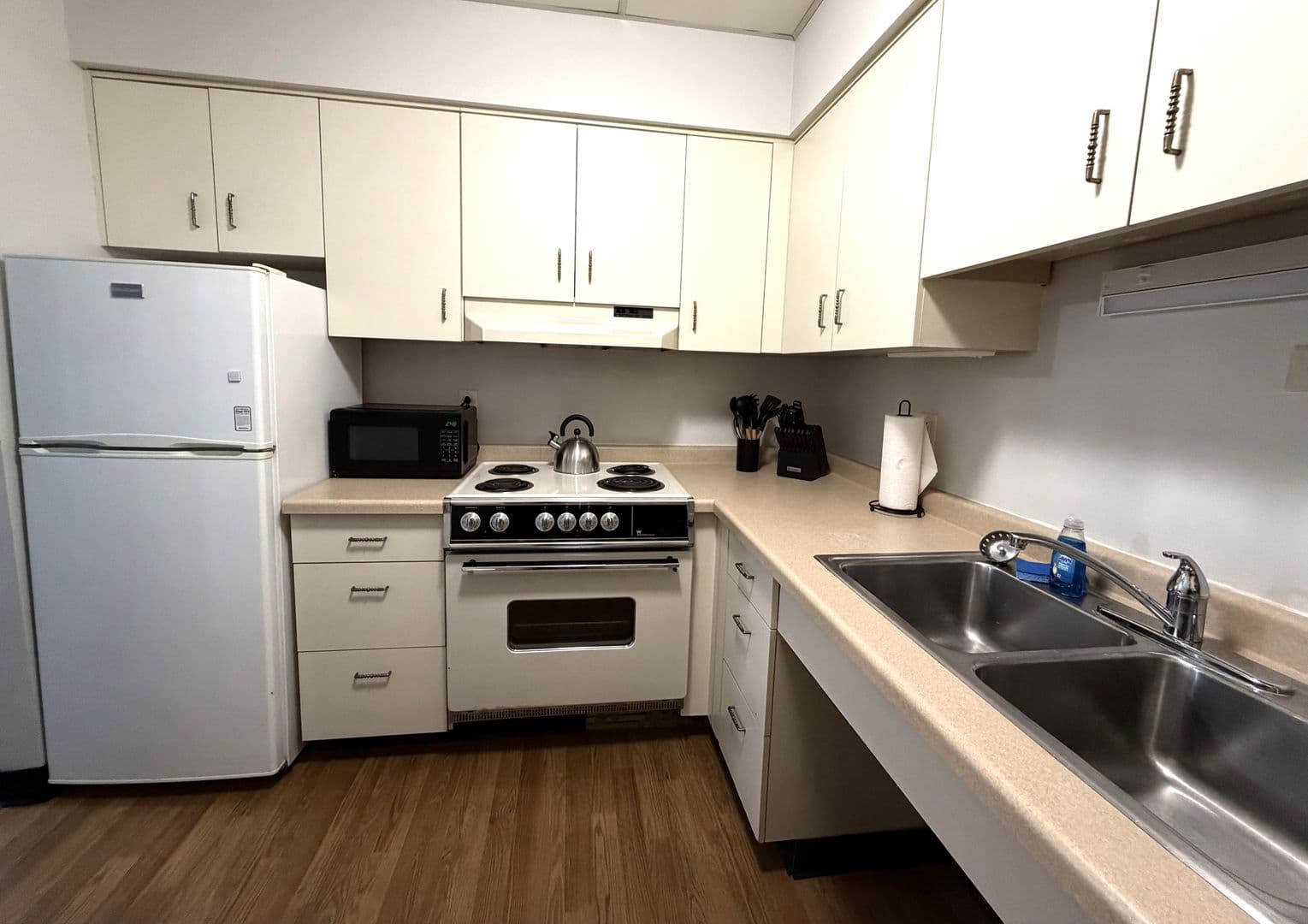 Sun Prairie Apartment: 605 Chase Boulevard