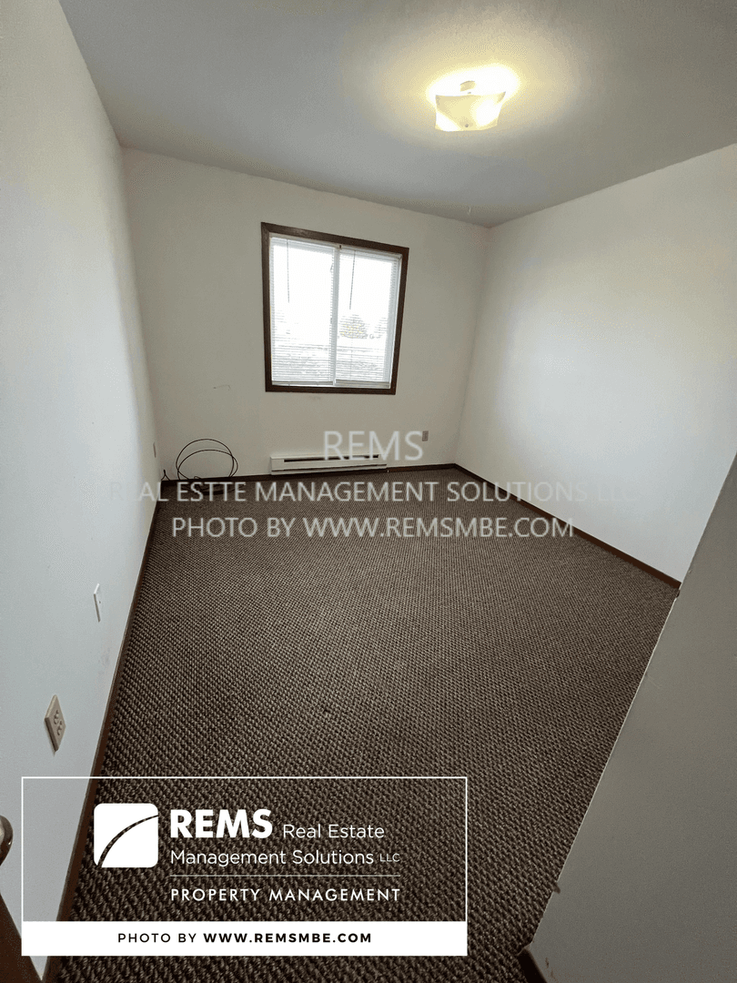 Portage Apartment: 564 East Slifer Street