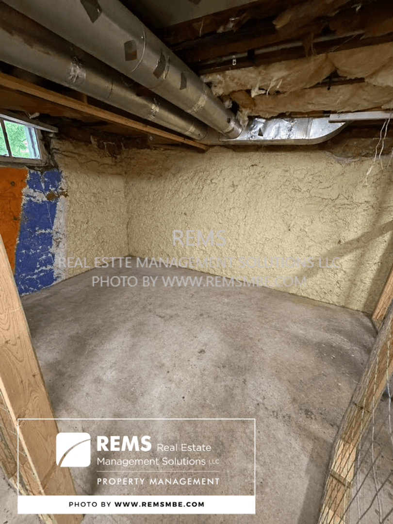Madison Apartment: 947 Williamson Street